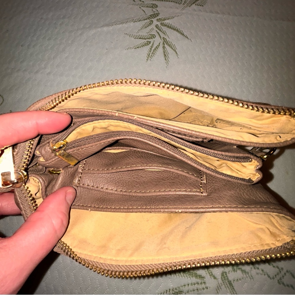 Classic Wristlet Clutch in Tan - Picture 5 of 6